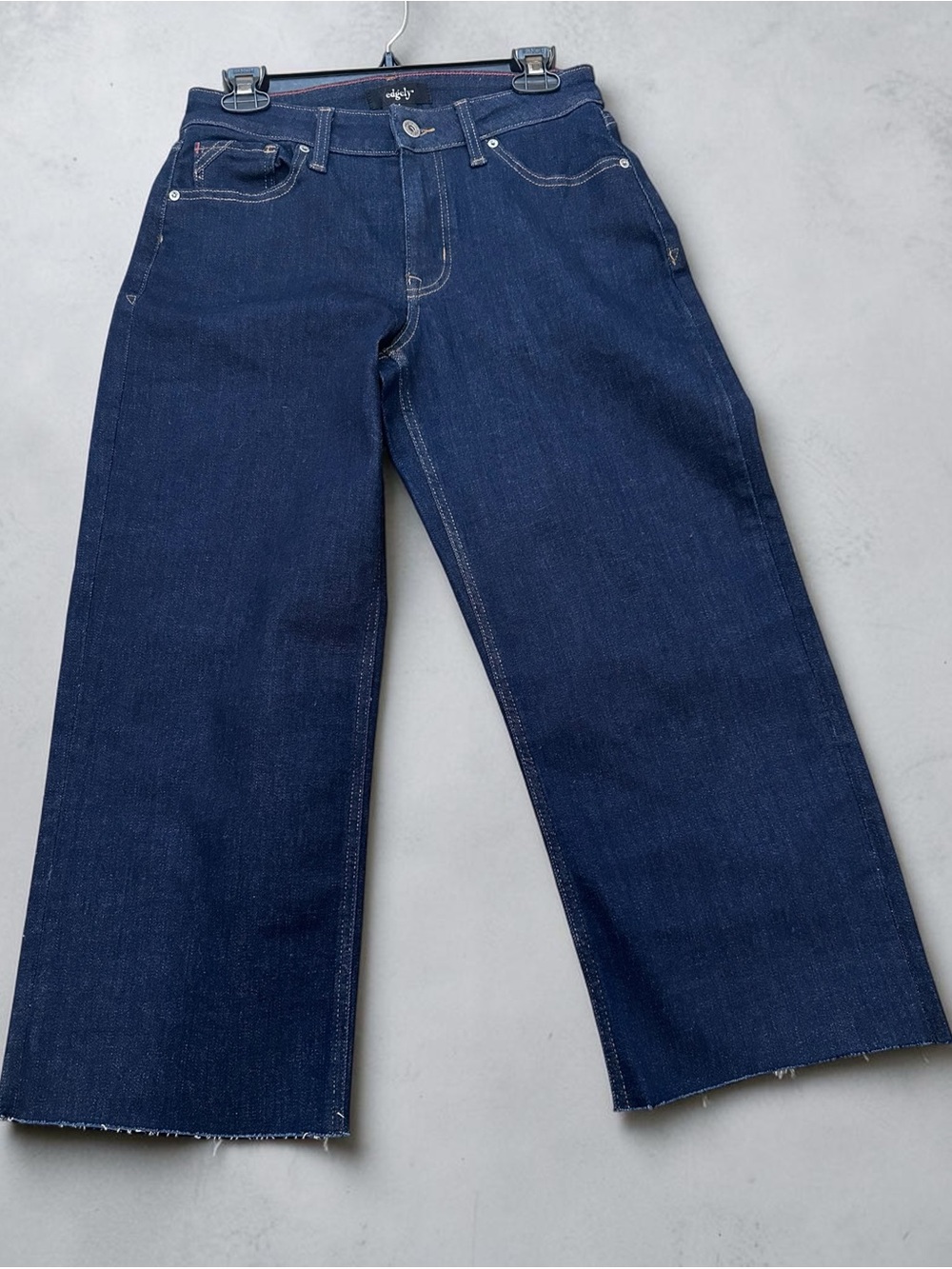 Dark Wash Wide Leg Cropped Jeans